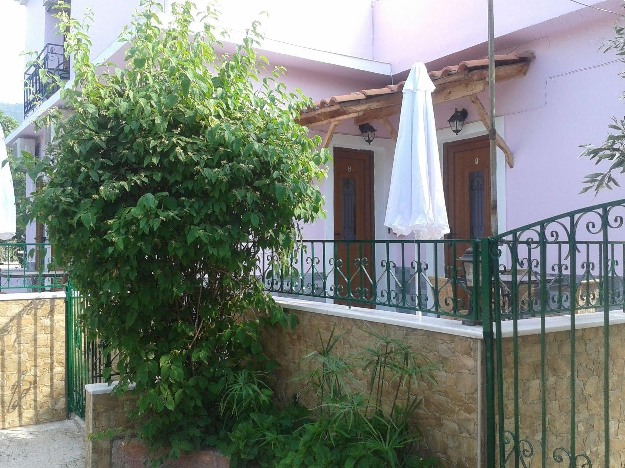 Vassilis Studios Anaxos Exterior foto